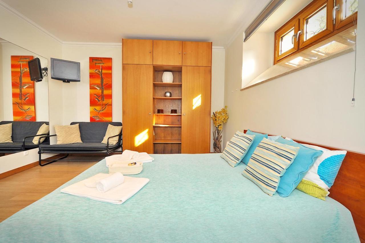 Double Room Shared Toilet